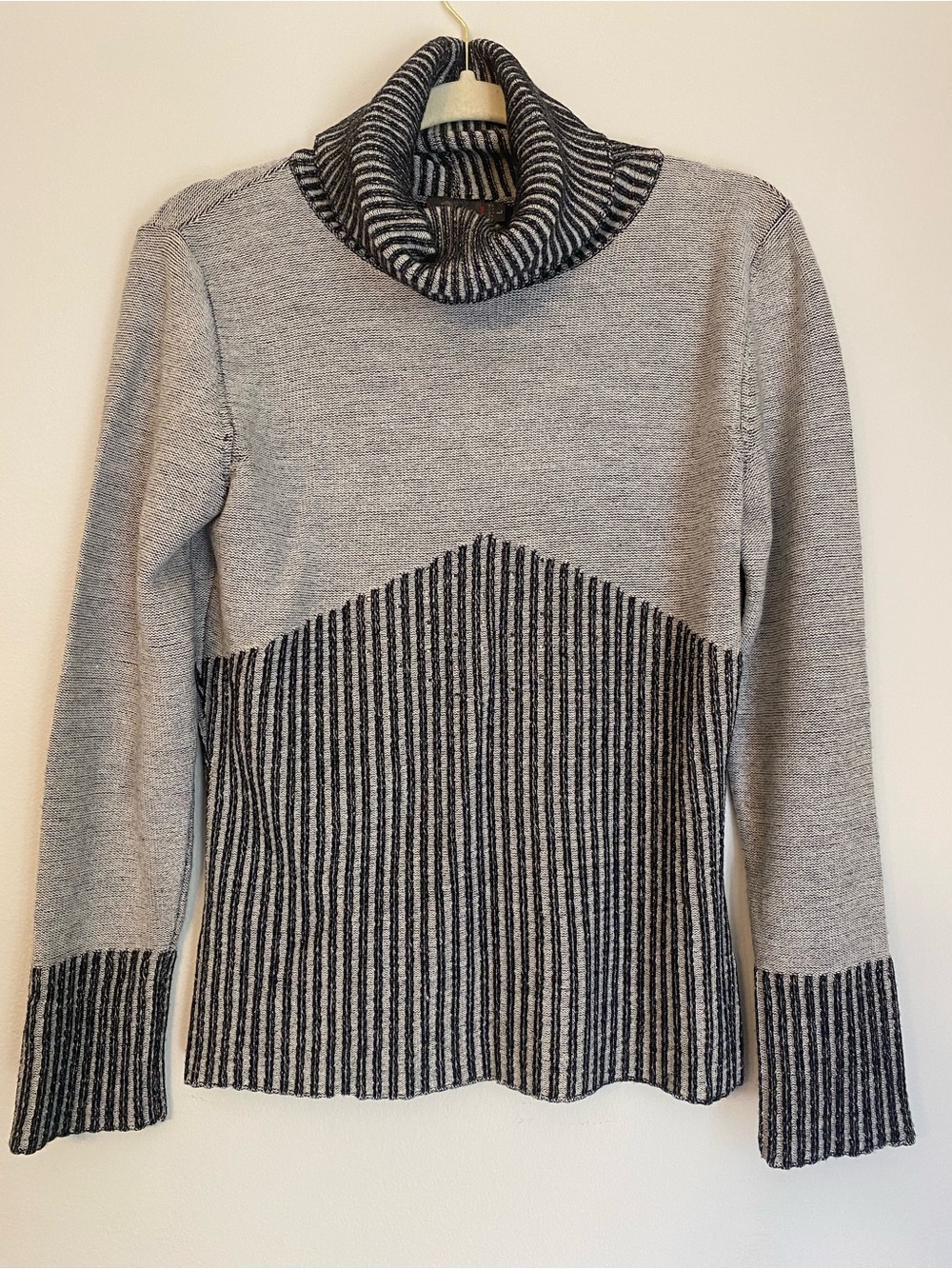 Striped Panel Gray Cowl Neck Turtleneck Sweater